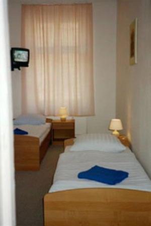 Pension Wedding Berlin Room photo